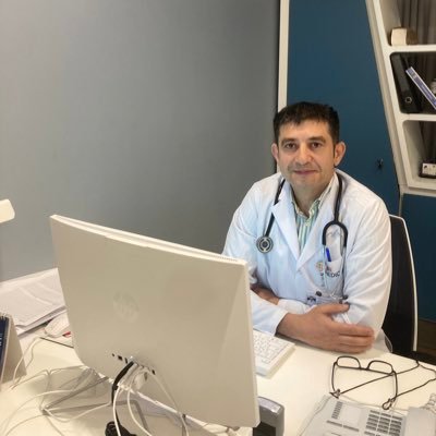 Profesör doktor, Enfeksiyon Hastalıkları Uzmanı, Önceliklerim: demokrasi, insan hakları, liyakat akıl ve bilim. Partisizim, doğru neyse o.