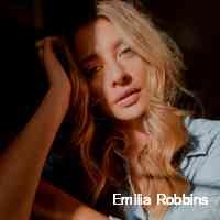 emiliiarobbins's profile picture. ✞