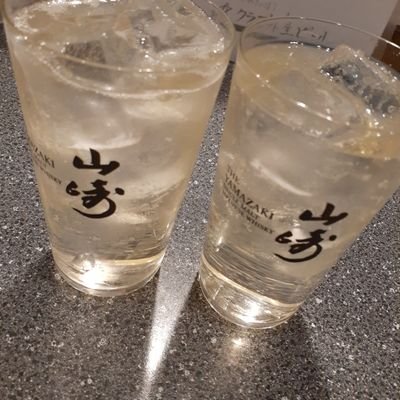 酒を飲むのは時間の無駄
酒を飲まぬは人生の無駄     りのを