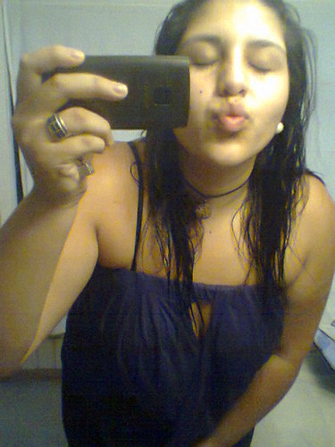 katherineferna7's profile picture. Demasiado risueña..me encanta hacer sentir bien a las demas personas..