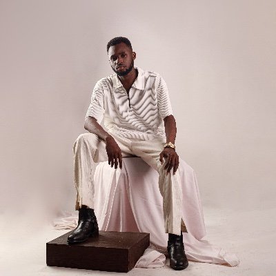 The Mic of God || Finest Man Alive || Events MC || Podcaster || Completeness! Associate now or Famz later!!! @EbukaMic is the other account.