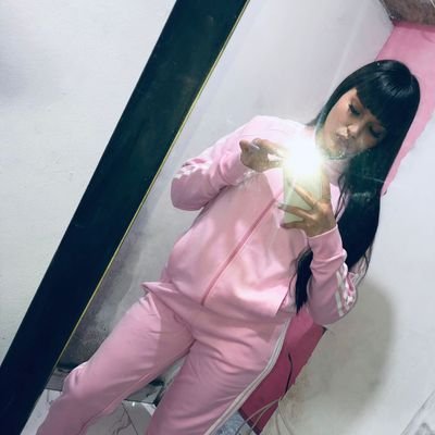 Priss1913's profile picture. Pensando en vos siempre, siempre extrañándote.