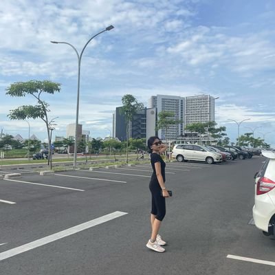 becooperr's profile picture. dump