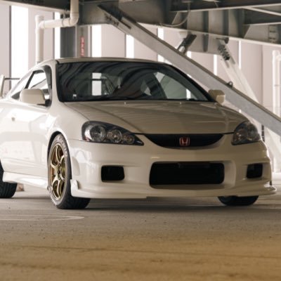 HONDA INTEGRA TYPE R DC5 乗ってます/Twitter初心者/車好きと繋がってみたいかな