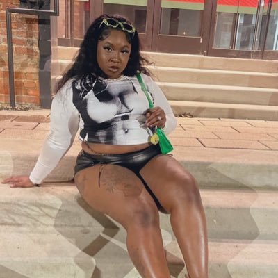 I post baddies all day exclusive 😫🥵 Dropbox link 🖇️meet ups all available 😈💯I do take deposit before meet up!!! Includes facetime shows all days 🥳