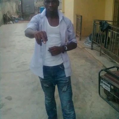 leayoung28's profile picture. 