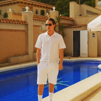 ojmoore_'s profile picture. @solelyUK