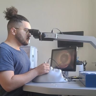 Génie compris 💫 Parrain d'une frappe atomique 💖 VP Com ANJO🎃 Interne d'Ophtalmologie à l'AP-HP