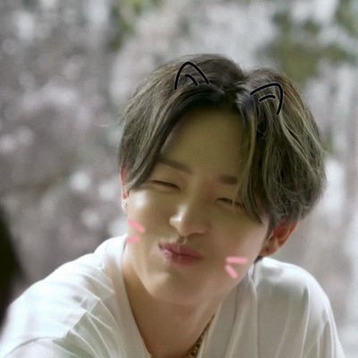 riyt02's profile picture. 🎸 🤟🏻 🔥 😵 🦁ྀི ♡༘ osaka 04🇯🇵×🇰🇷