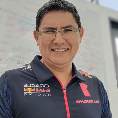 Infectólogo en INSNSB, profesor universitario, Tecnologías emergentes, socialismo progresista, amante del rock y literatura.