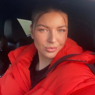 Alourie01's profile picture. Building my empire, one step at a time.