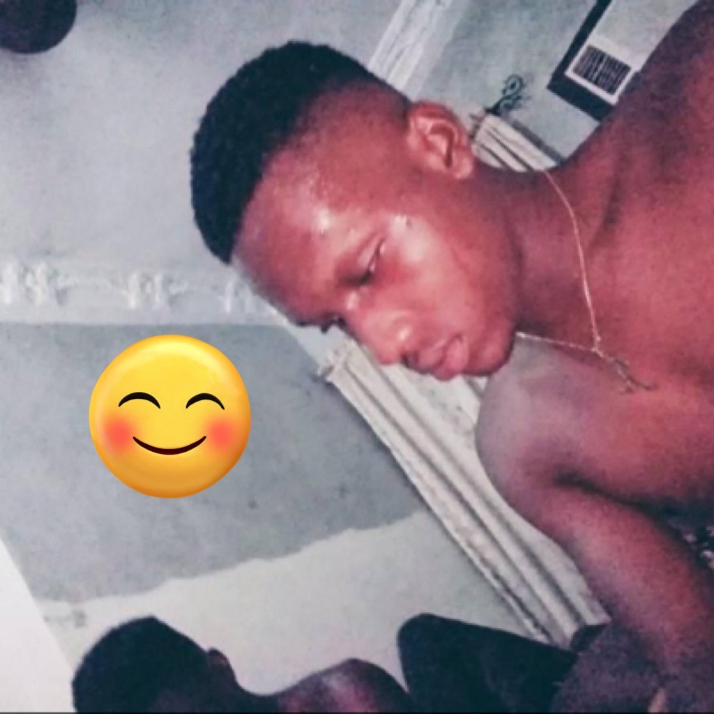 Eko1835323's profile picture. 500 notes in my bio…  ( I’ll edit your resume for $50 or Basic yard work, $75).
#NYCServices)

Zachariah 4:10