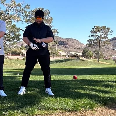 __barbon's profile picture. It's always the next move. Focus.