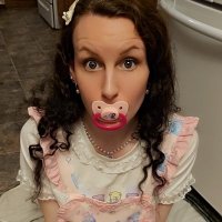 🧸Cute-little-diapered-girl 🍼(@Qtlildiapergirl) 's Twitter Profile Photo