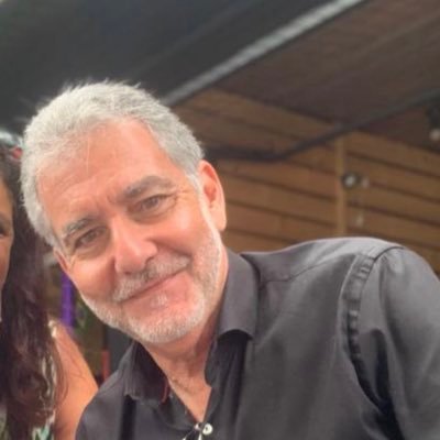 Não estou aqui para julgar o q é certo ou errado, apenas para opinar e podem discordar à vontade. Atleticano, bebedor de cerveja e destilados. Bora tomar uma??