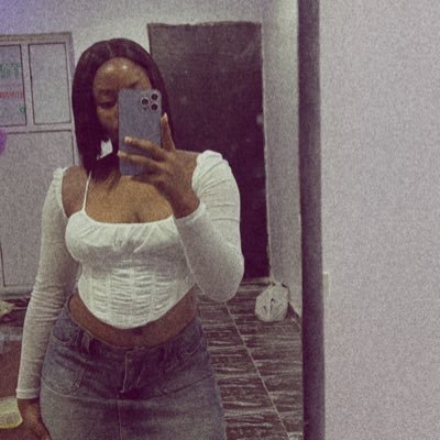 AdetonaOmolara4's profile picture. lovely 🥰
