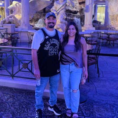 Catholic. Husband. Dad. PhysEd Teacher/Coach. UTRGV Alum. ✌🏽