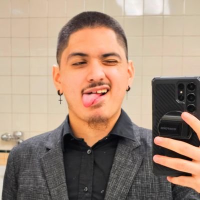 Rawburtmartinez's profile picture. 🏳️‍🌈 Streamer, Filmmaker, Actor, and Personality 🇲🇽 