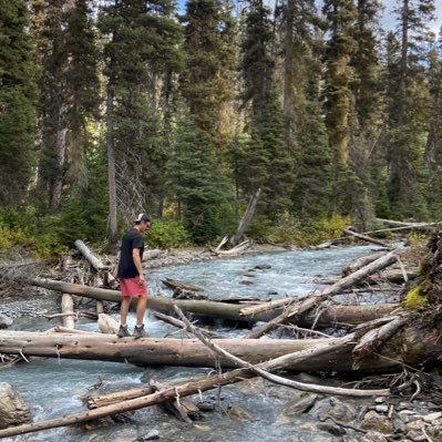 Hockey. Hiking. Beers. Space. Amateur photographer. Oilers.