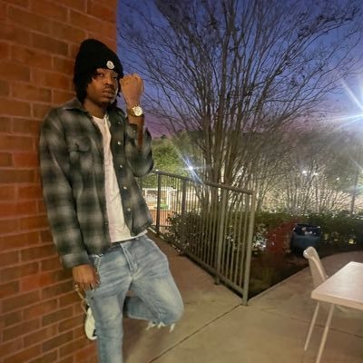 KKhaff's profile picture. 🔙🔚Child