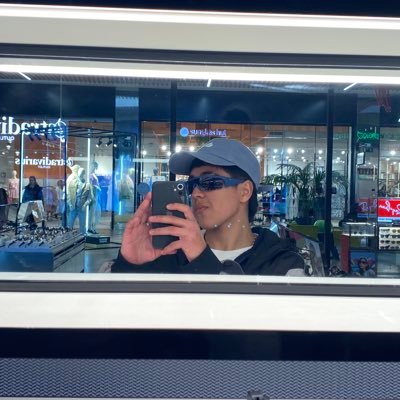 tapiero_cortes's profile picture. shoutout doggie🤎