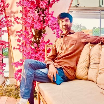 VivekCh55033669's profile picture. Who reads these anyways?