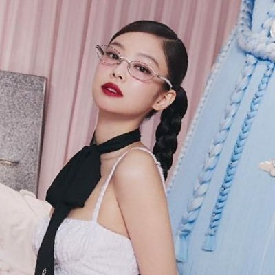 jennie’s gf | she/they | 20 | esp/eng