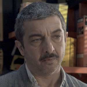 DorianHawk2's profile picture. El problema con el mundo es que los estúpidos están seguros de todo y los inteligentes están llenos de dudas