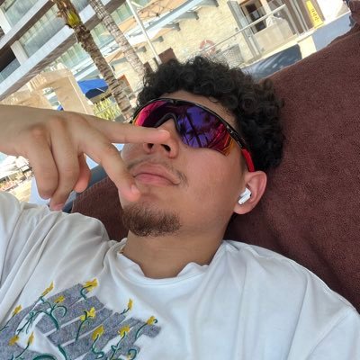 isaac_2147's profile picture. 