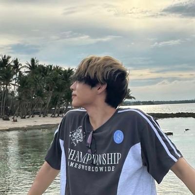 luvforksw's profile picture. — ꒰ this user is in love with kim sunwoo ꒱