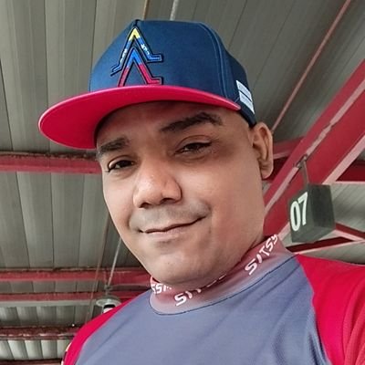 roynelsojo's profile picture. Barloventeño, con ideas y propuestas!! 
100% INMARCESIBLE.