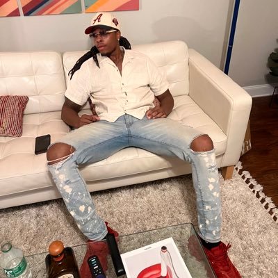 Օաղҽɾ Օƒ Gօɾíӏӏɑ🦍ʍօղҽվ Clothing™️ •Owner 3 Brother Power Washing💦• CLE 216 SVSU Alum👨🏽🎓 IG:Flock24 •••• 👑LLMM GGK❤️