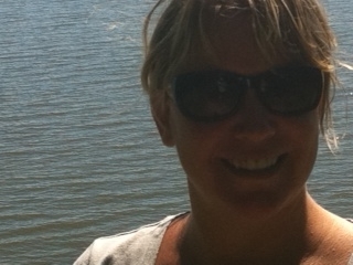 busy mom, outreach & comms manager in GoC, musician, gardener