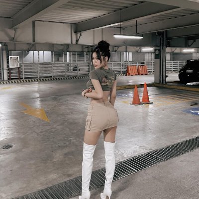 LPaiker31778's profile picture. If  somebody offers you an amazing opportunity but you are not, you can do it say yes! then learn how to do it later.💸✨