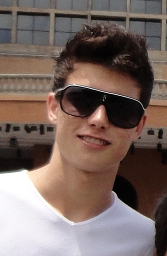 Prazer Sou Paulo Guilherme tenho 18 anos. Sou modelo, e colírio para seus olhos ;) se quiser saber mais só me seguir ;) // Canto minha vida com Orgulho ♫