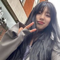 suzy(@ElmarchJoy22) 's Twitter Profile Photo