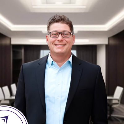 Executive Recruiting Veteran, Labor Market Trends Thought Leader and Public Speaker. DM for speaking engagements.