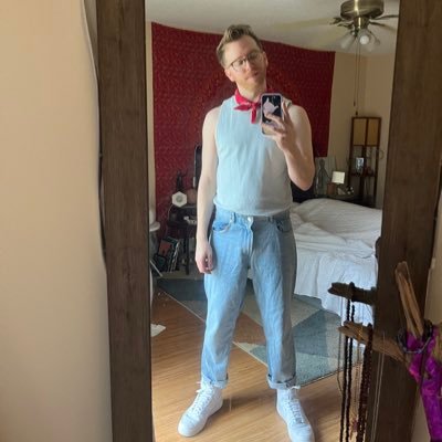 theophi1us's profile picture. 🌱 ♒️