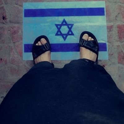 MaharKami10's profile picture. 