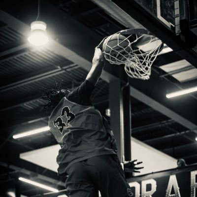 6’7 Wing | Class of 2026 | HS: Combine Academy | Blue Checks OTE |🇦🇺🇸🇸