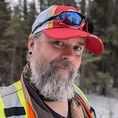 Wildlife biologist, birding guide, photographer, lover of beers, food, kittens. (he/him)
https://t.co/EnMyiWXYin