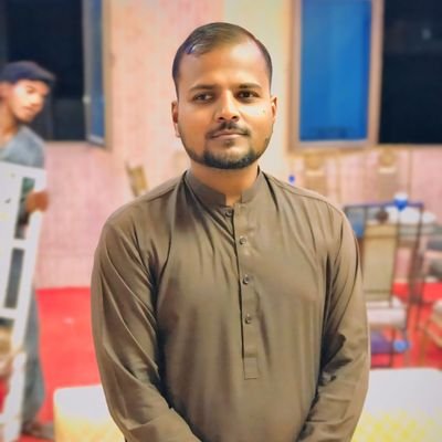 | وَتُعِزُّمَن تَشَاءُوَتُذِلُّ مَن تَشَاء
A Business Man | PoliticalWorker | Believe On Reality | Poetry Lover | Respect #EPCAF | Pakistan Zindabad 🇵🇰