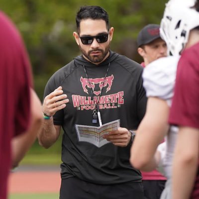Offensive Coordinator & OL for @willamettefb
#NCAAD3 #D3FB #BAYAREANATIVE #JUCOPRODUCT
                      🚨RECRUITING LINK BELOW🚨