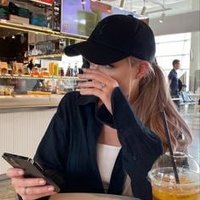 Rebecca (@mitanisets30609) 's Twitter Profile