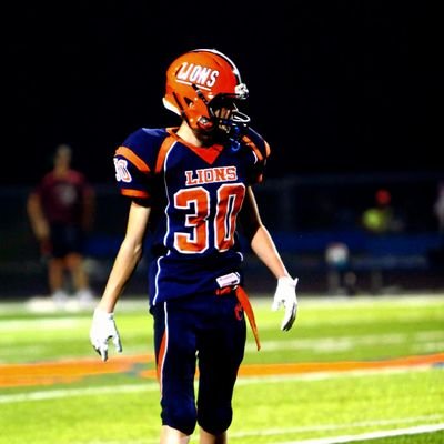 God first ✝️
Carterville lions 
GPA 3.1
Class of 2027
WR
age 14
height 6'0 
bench 150
squat 215
Deadlift 280
Vertical 29 
MPH 19
BW 145
618 521 6770