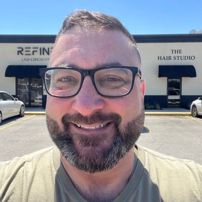 I enjoy fine cigars, tasty food, and motorcycles. Generally a middle of the road kind of guy with slightly conservative leanings.