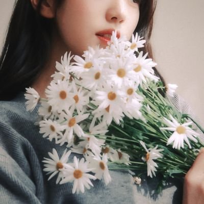 Welcome to my secret garden 🌸 I mainly write for Jangkku and Vrene. I use ENG and IDN for my works, I hope you enjoy it 🩷