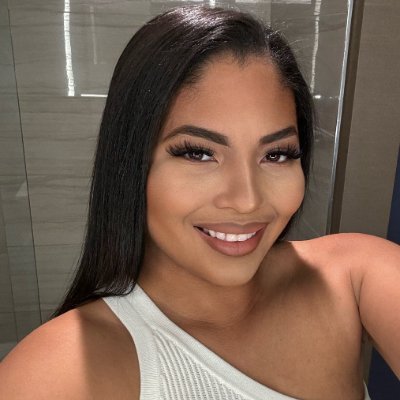 Business Owner | @twitch Partner “PJ Fortnite Queen”| https://t.co/fRT1N9Fuv5 |Yuga Labs @OthersideMeta #60485, #77764 |