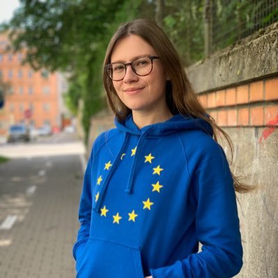 Digital Media Manager at @CEDMOcz, student of European studies at @MUNI_FSS. Passionate about political communication and fighting disinfo 🇪🇺 My views only👇