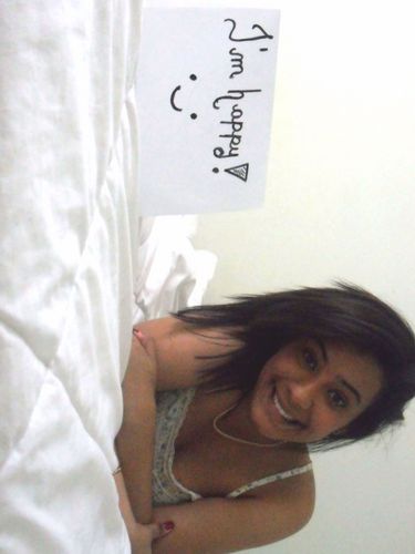 Dorme. O sono também salva, ou adia. - Caio Fernando Abreu

http://t.co/xFCqGRyNq4